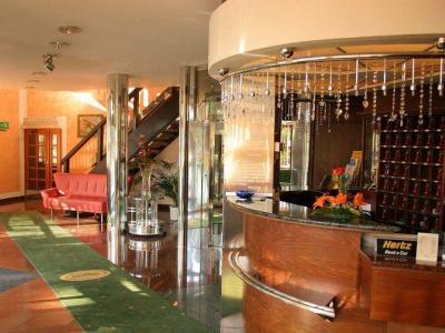 Hotel Eroplan Рожнов-под-Радгоштем Экстерьер фото