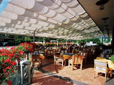 Hotel Eroplan Рожнов-под-Радгоштем Экстерьер фото